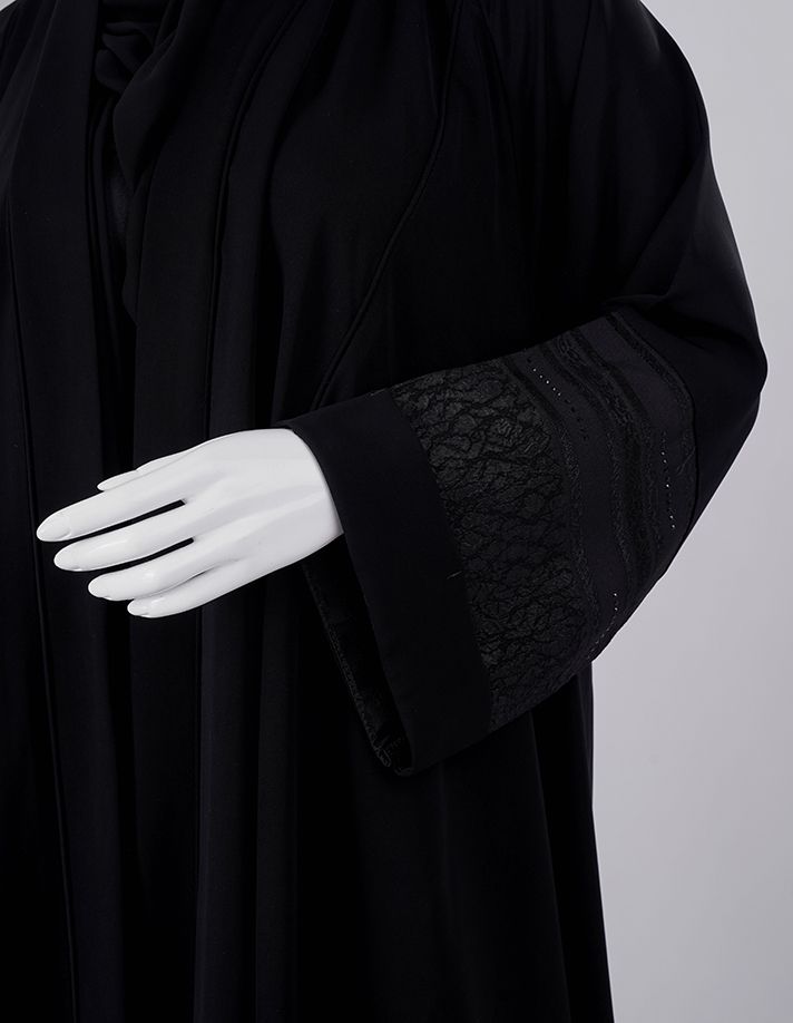 Royal Lace Cuff Premium Black Abaya_4