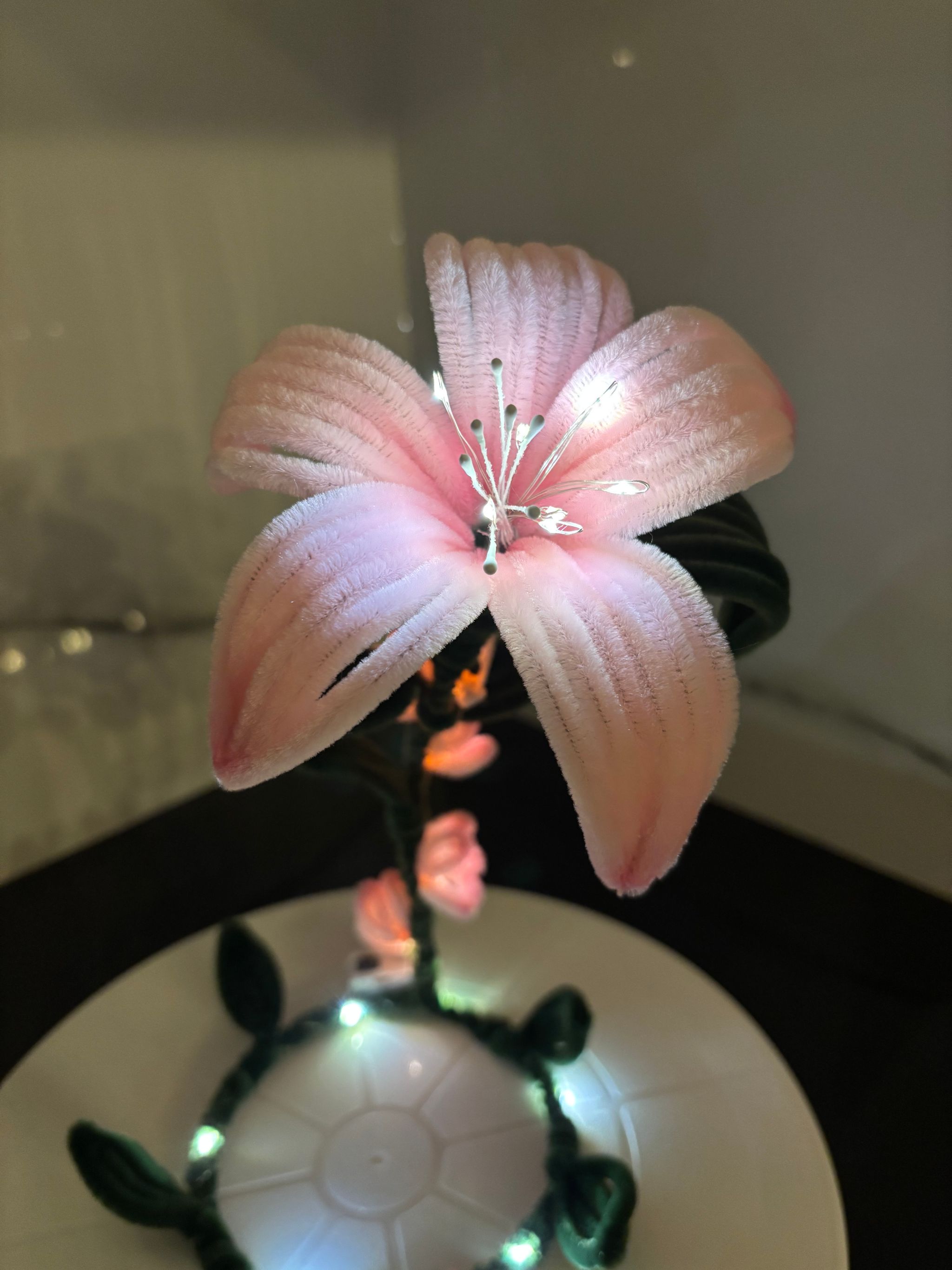 Pink lily lamp_3
