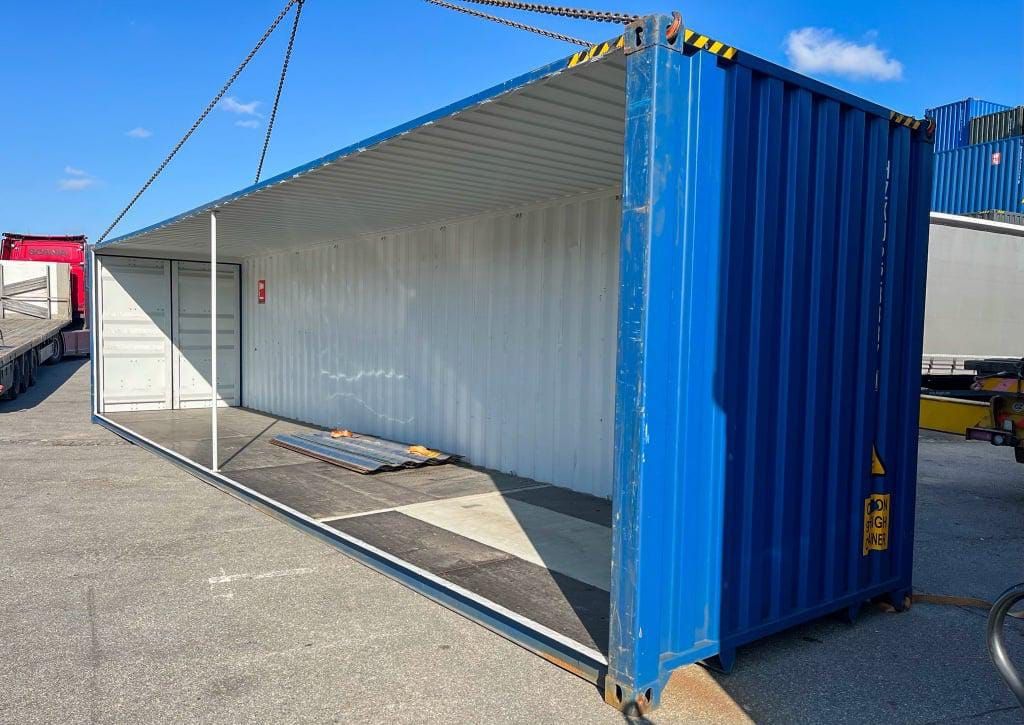 Contenedor de 40 pies High Cube modificado – Pared lateral recortada_1