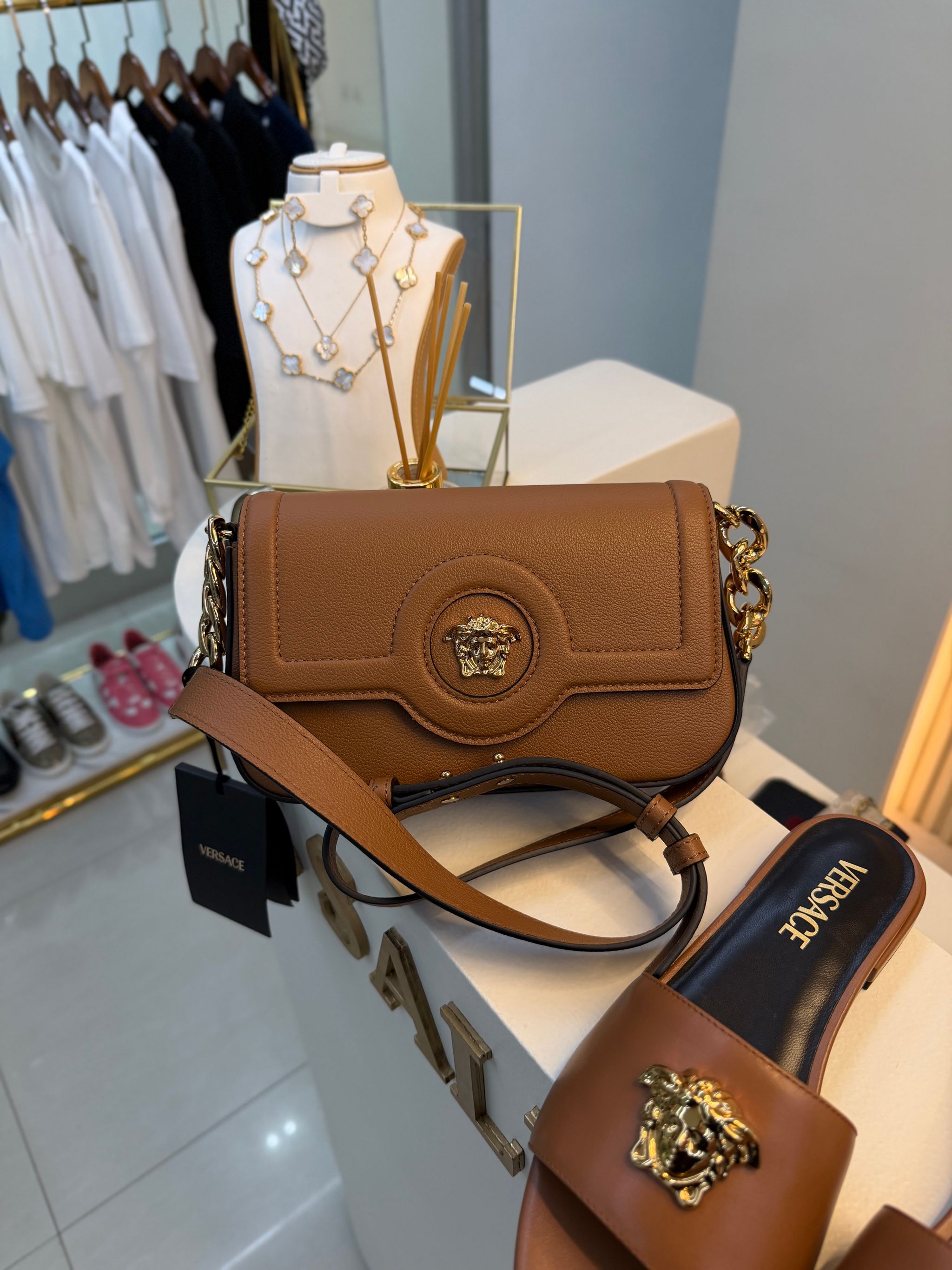 Bolsa média Versace lá medusa _0