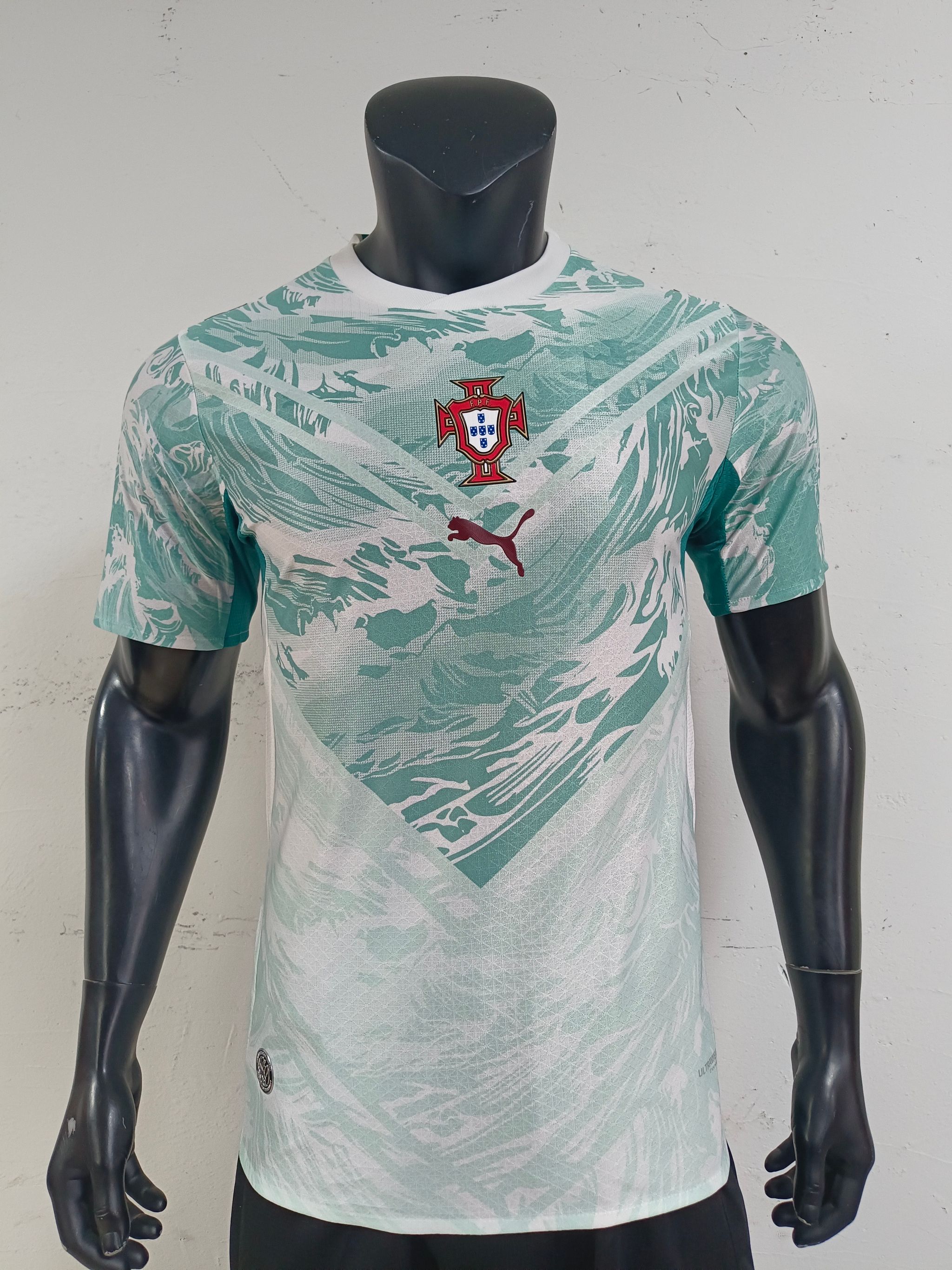Portugal 2026 Away Shirt (Sky blue / White / Green)_0