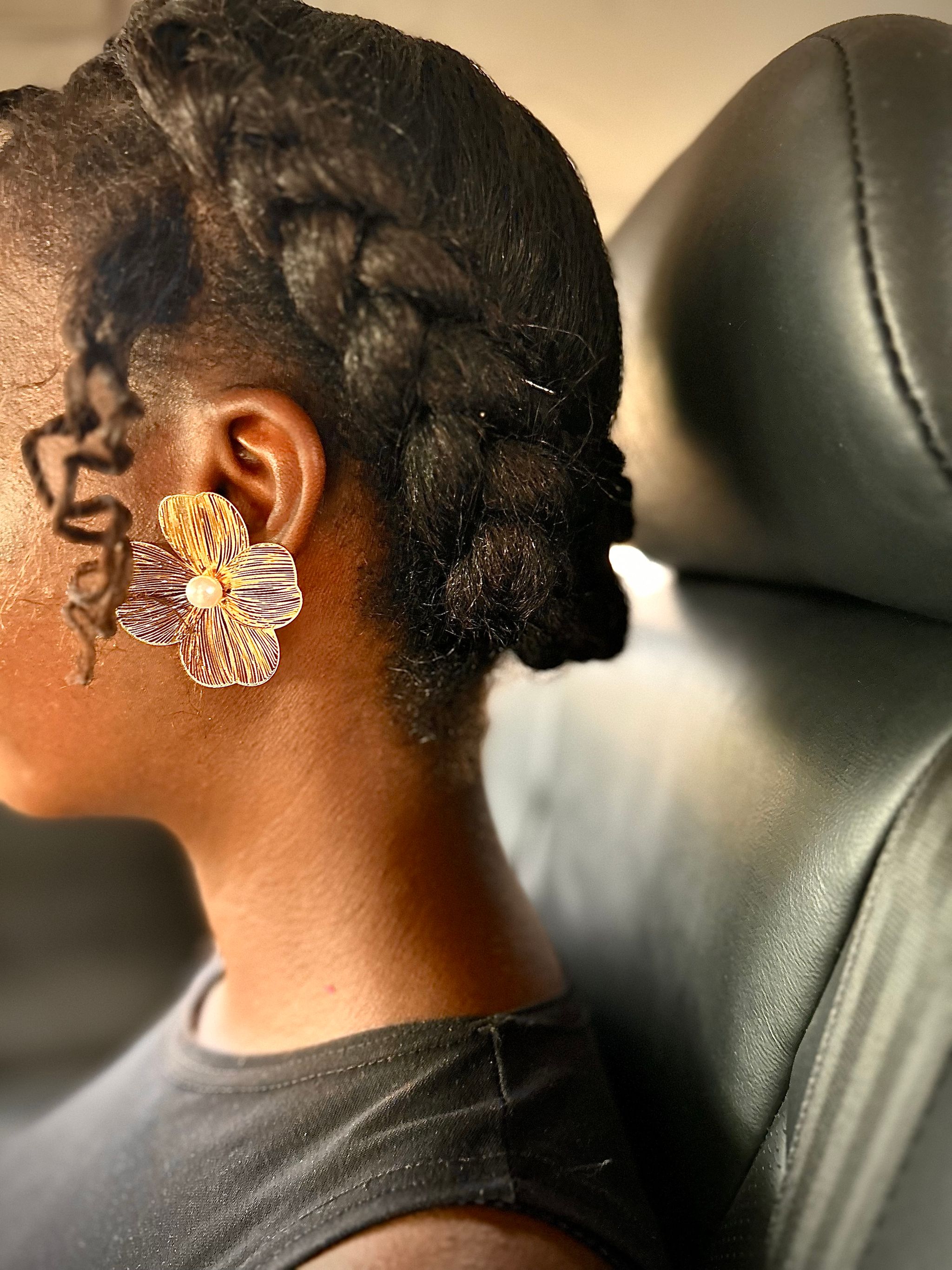 Elegance Earring Gold_0