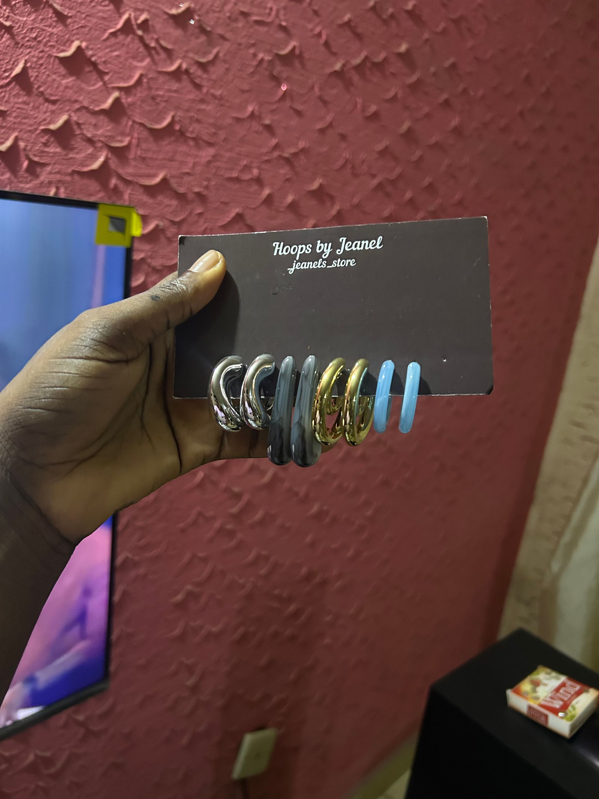 Hoops by Jeanel-02_0