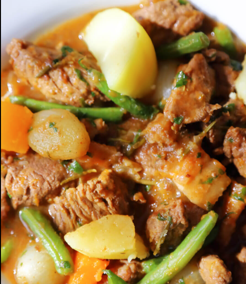 SOUP of the WEEK: (Beef) or Veg n' Pumpkin_0