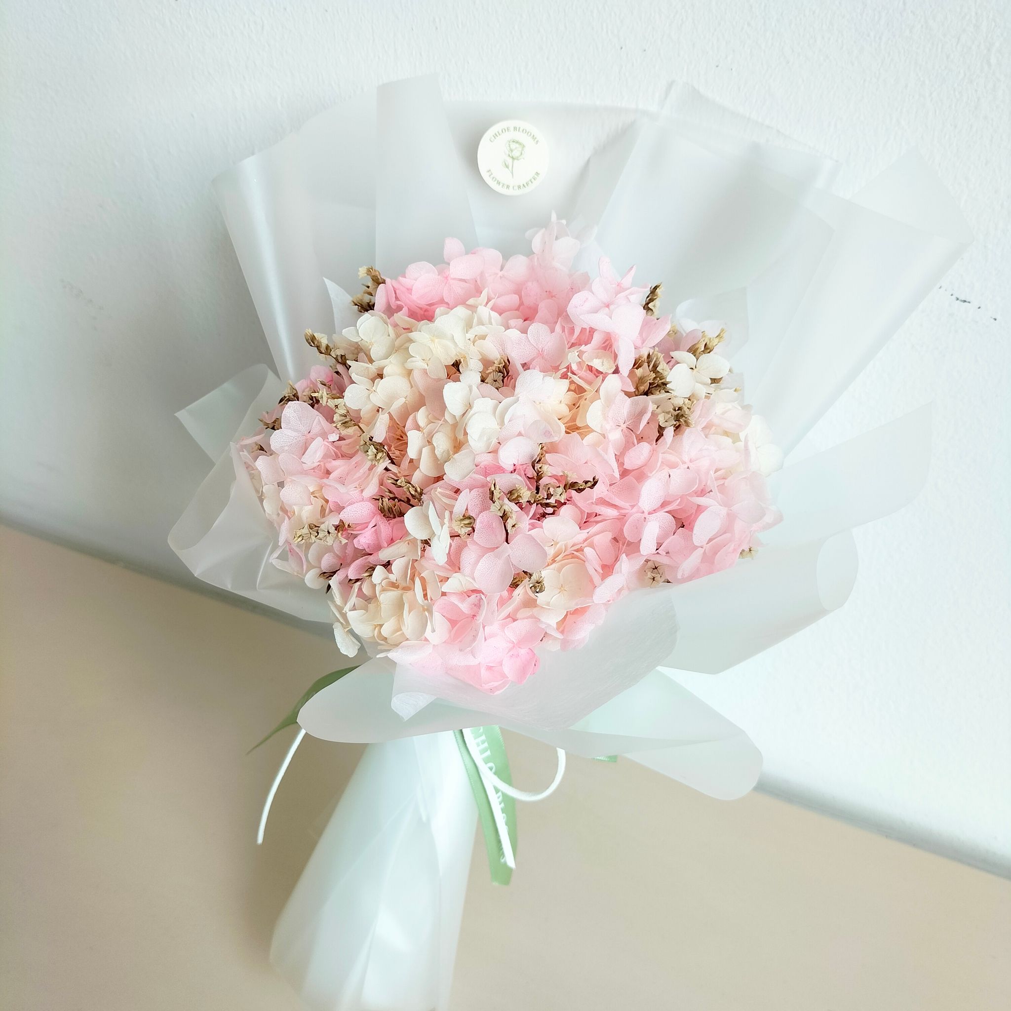 Full Bloom Hydrangeas Bouquet_0