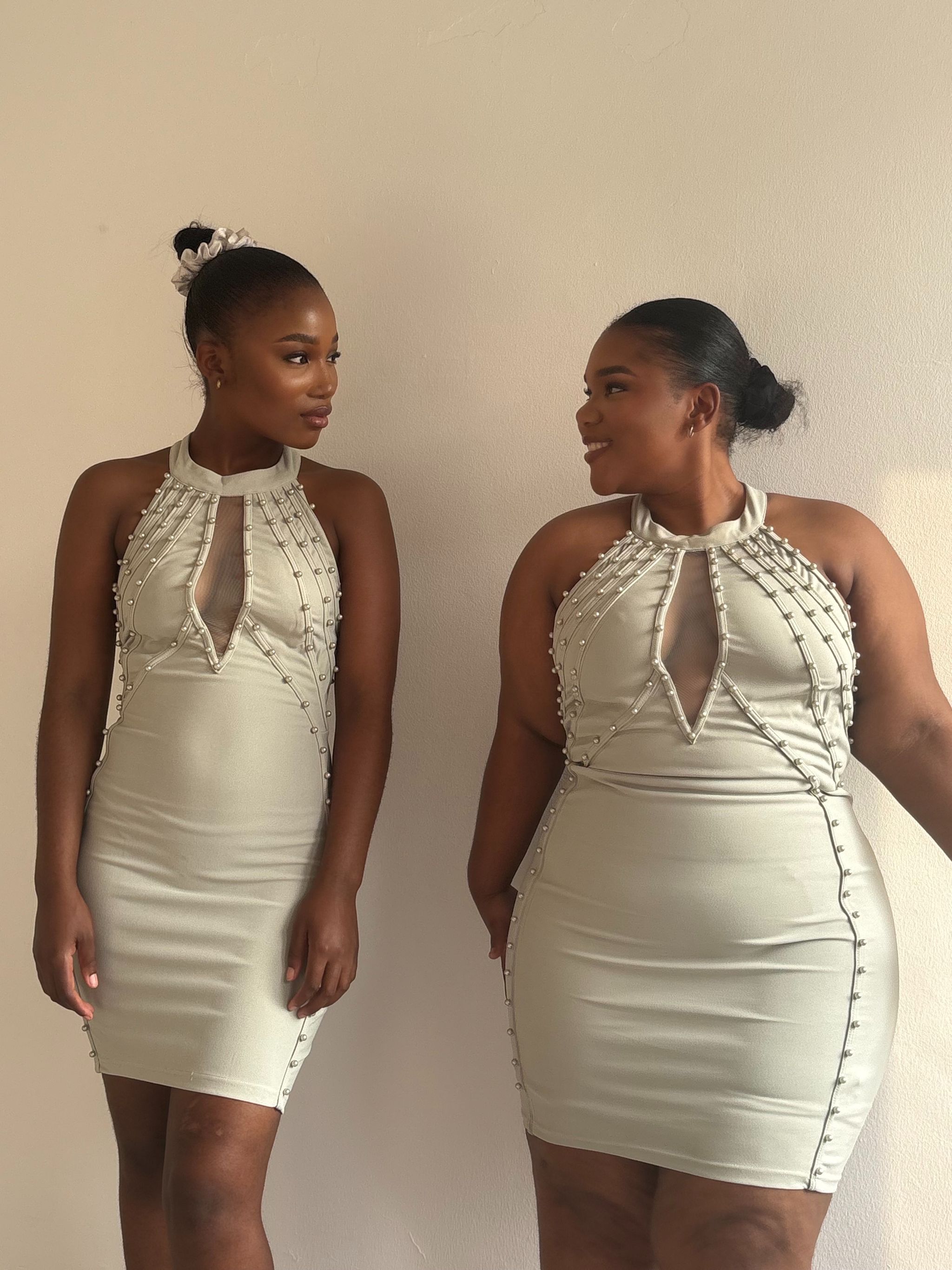 Pearl-Studded halter mini_1