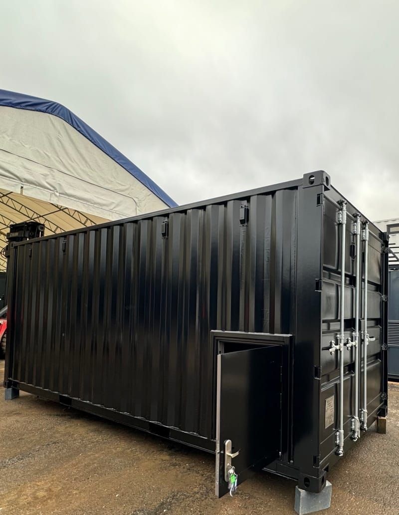 Contenedor marítimo de 20 pies – Acondicionamiento a medida_3