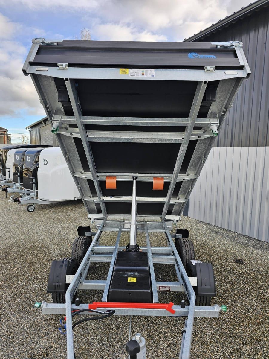 Remolque volquete Debon Tribenne PW3.3 – Bomba eléctrica (Black Edition)_5