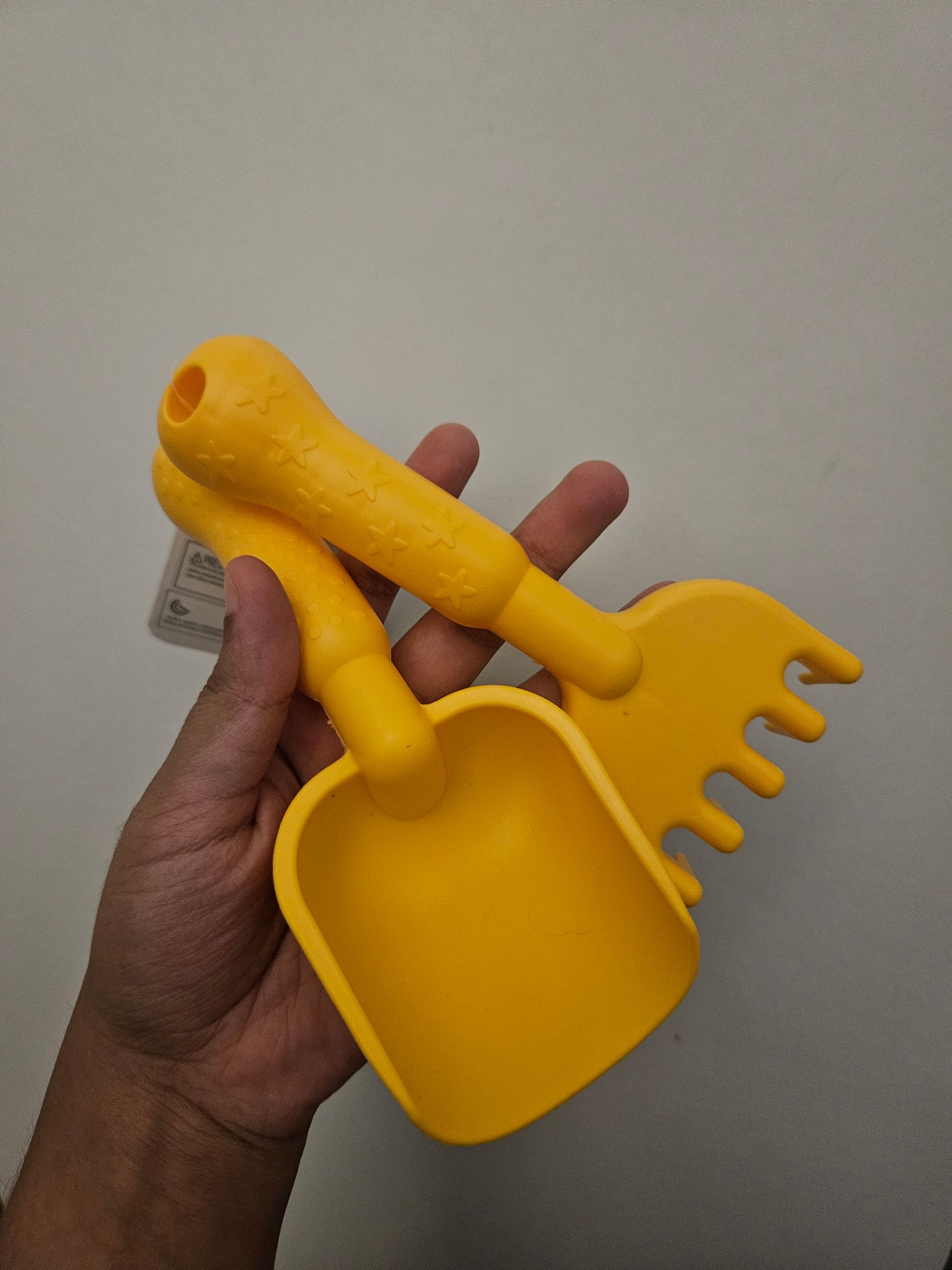 Small spade and rake_0