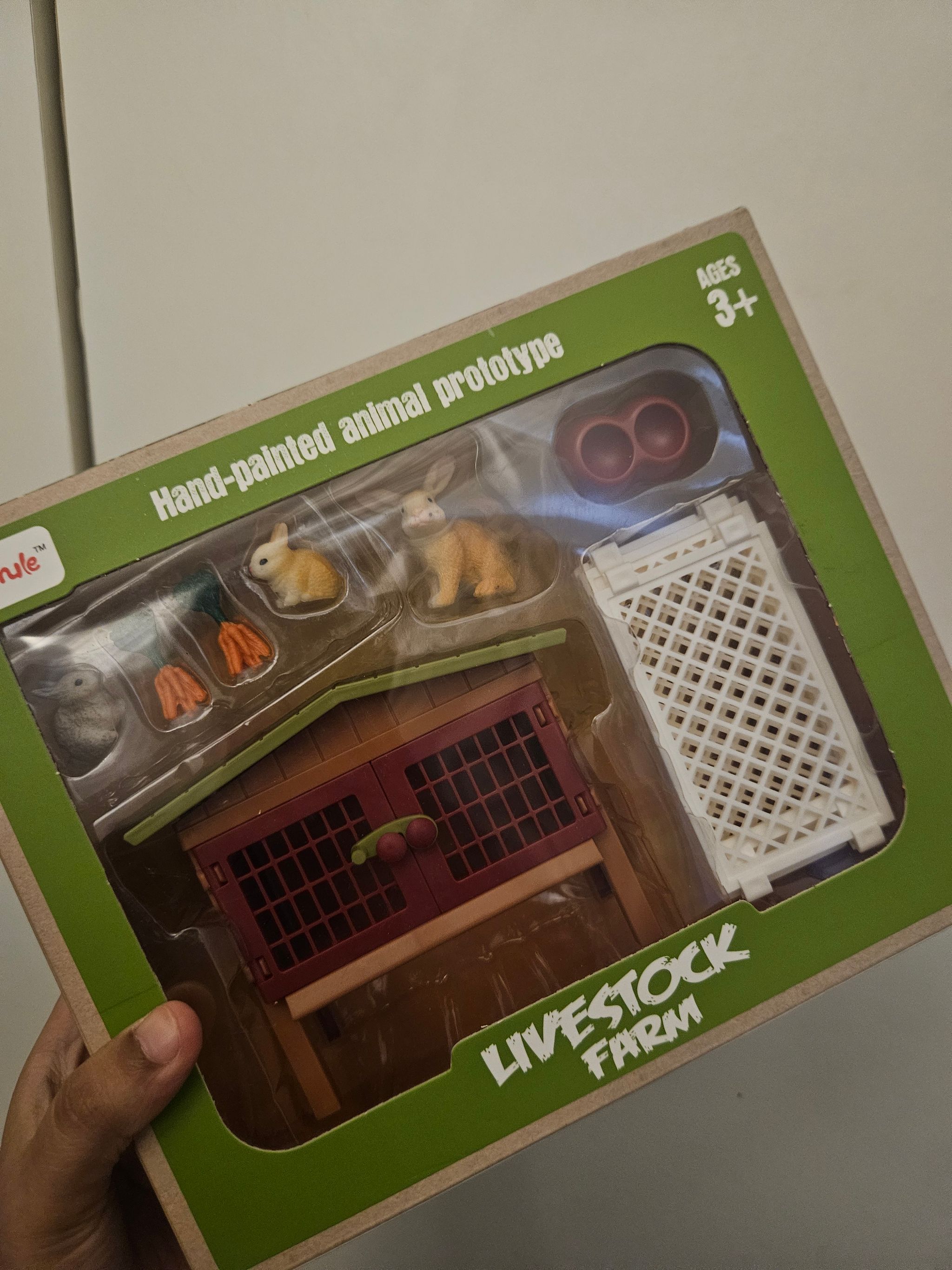 Rabbit hutch playset_0