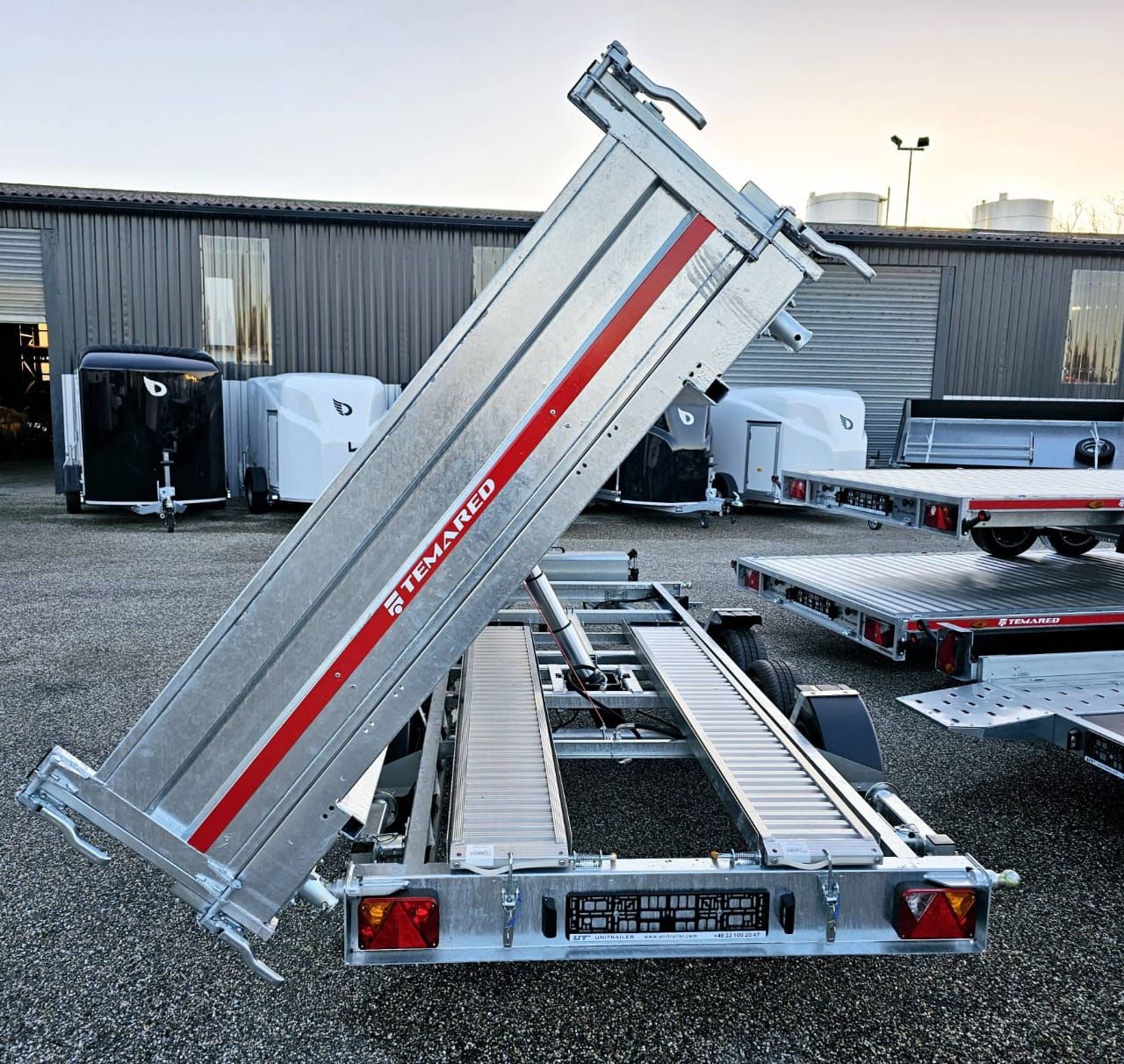 Remolque volquete Temared de tres lados con 3 ejes – Tipper 4020/3 (3,5 t)_8