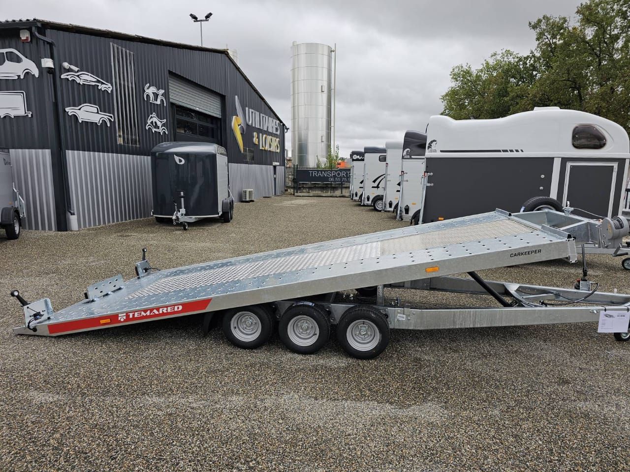 Remolque para transporte de coches Temared Carkeeper 5820/3 – 3 ejes_8