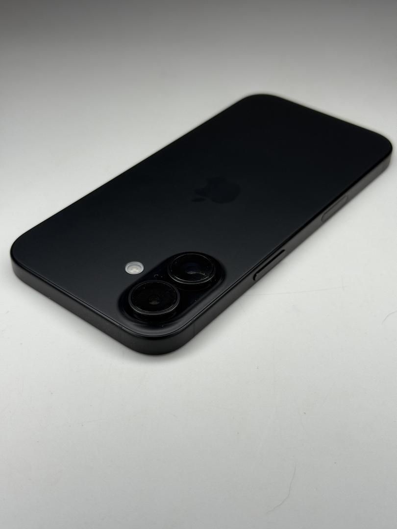 iPhone 16_4