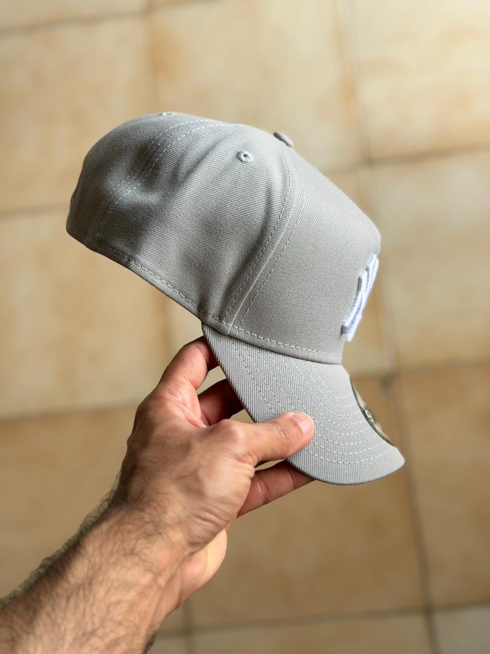 New Era 9Forty - NY Yankees Grey_2
