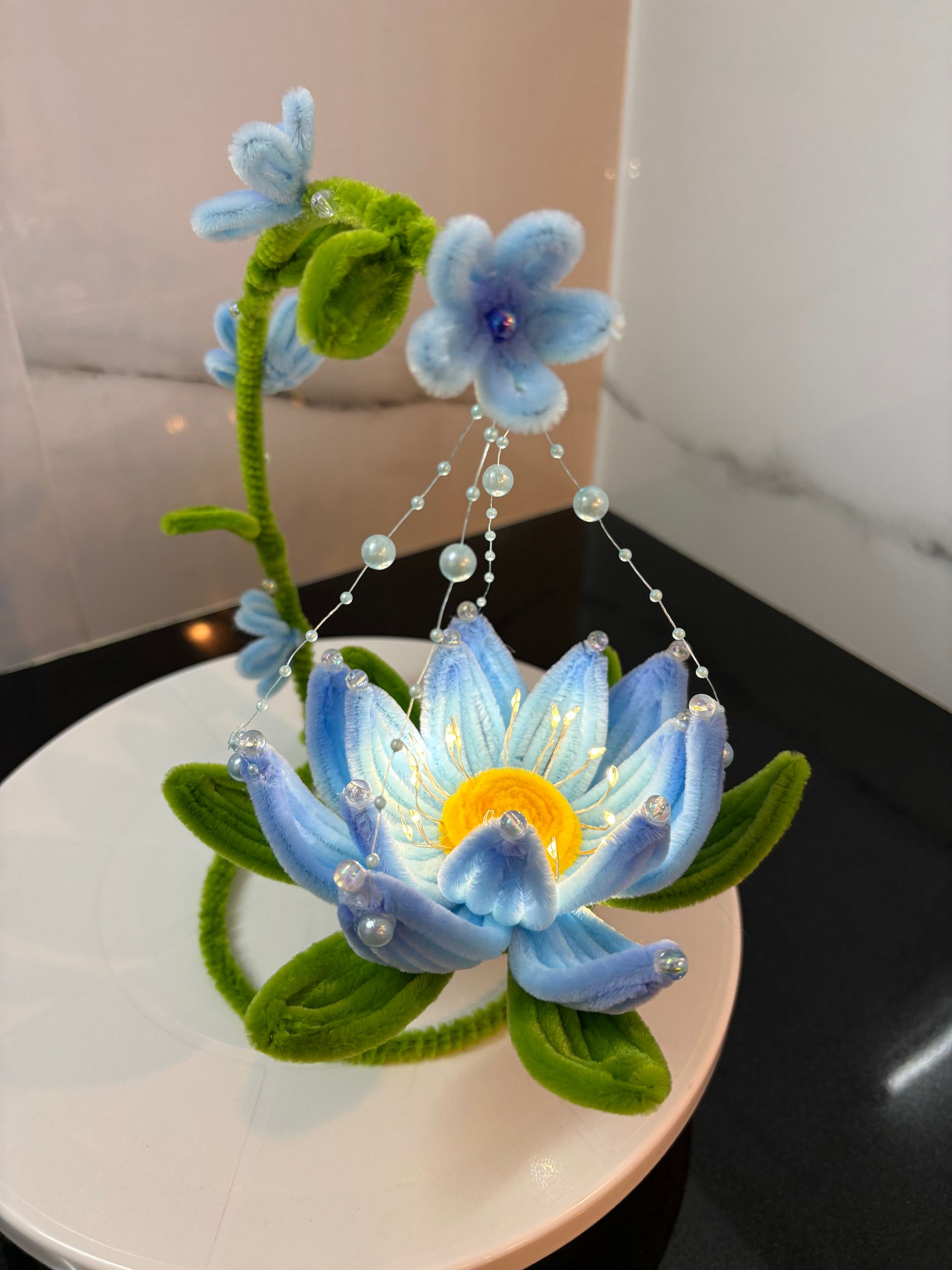 Blue lotus lamp_2