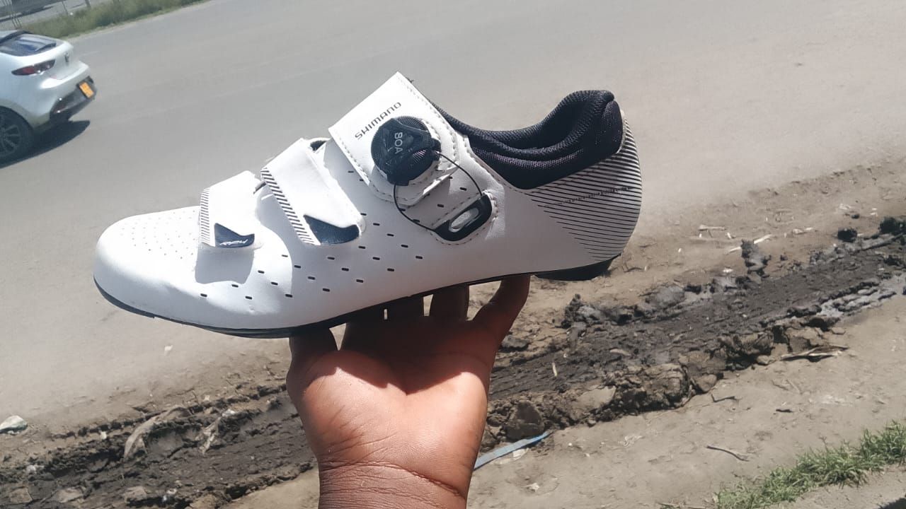 Shimano RP4 Road Cycling Shoes – White (Size 43)_0