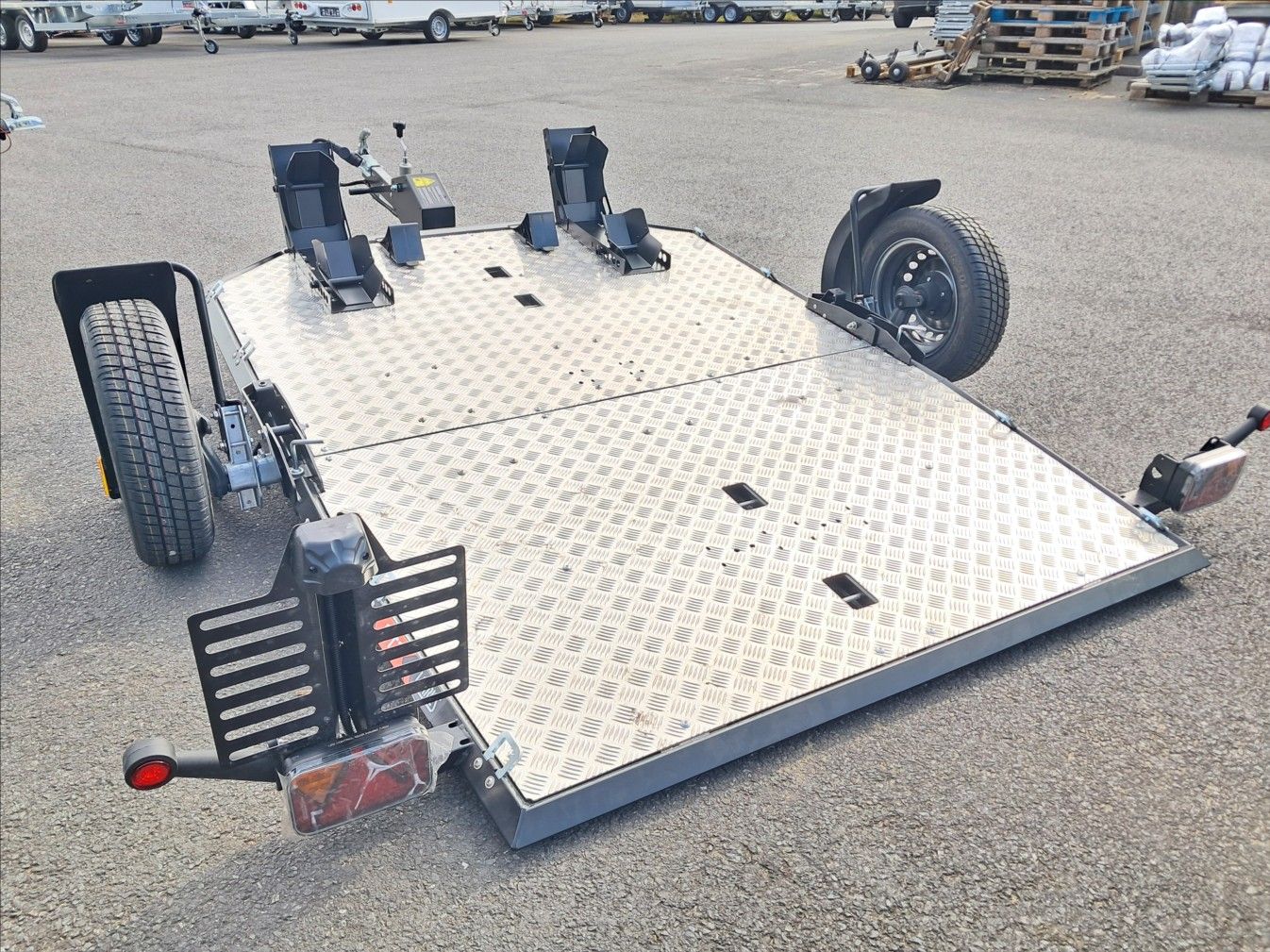 Remolque para motos de 2 plazas – Abatible y plegable (MT 2 Lorries)_8