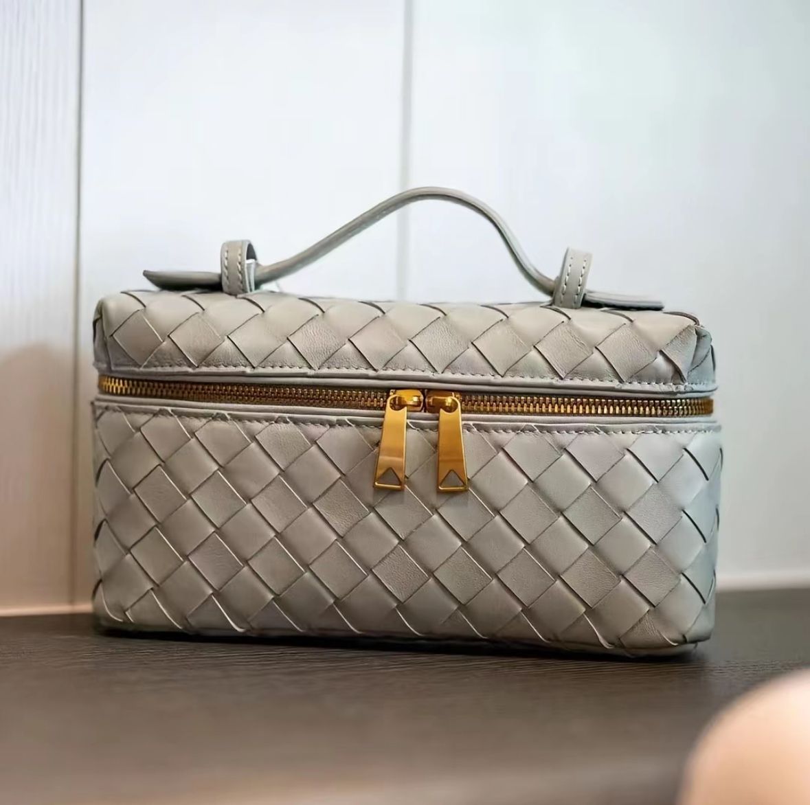 7012 - Woven Vanity Bag _1
