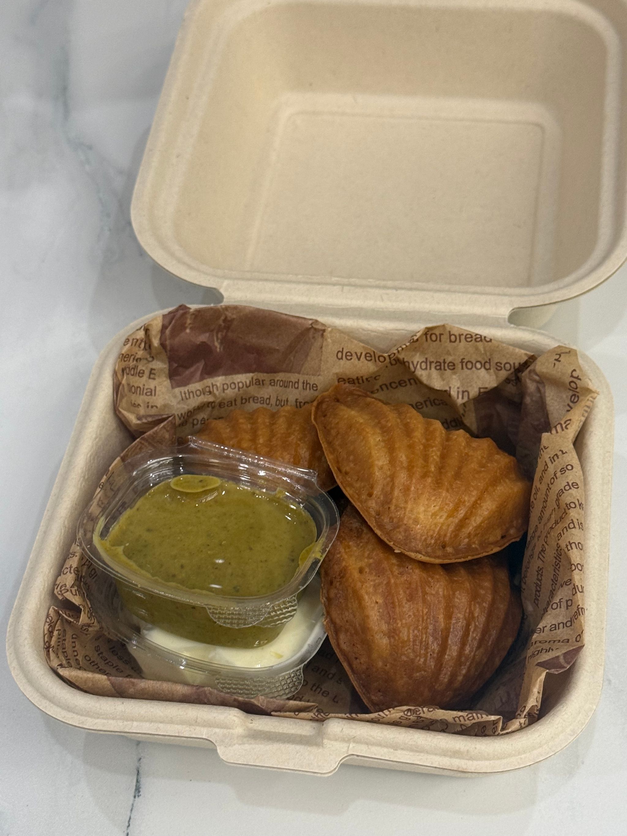 butterdduck5pcs + pistachio sauce, whipped cream_0