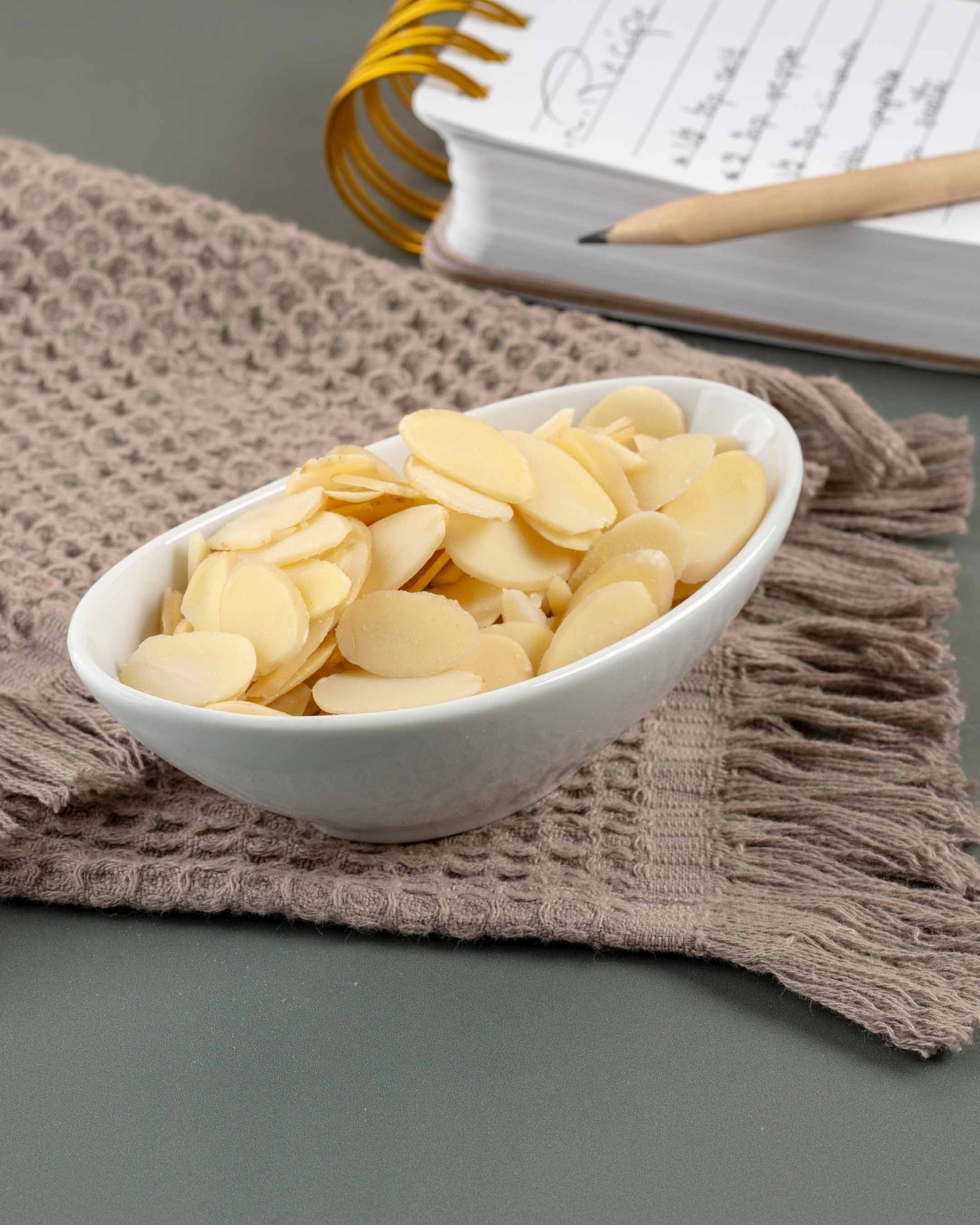 لوز شرائح (Sliced Almond)_0