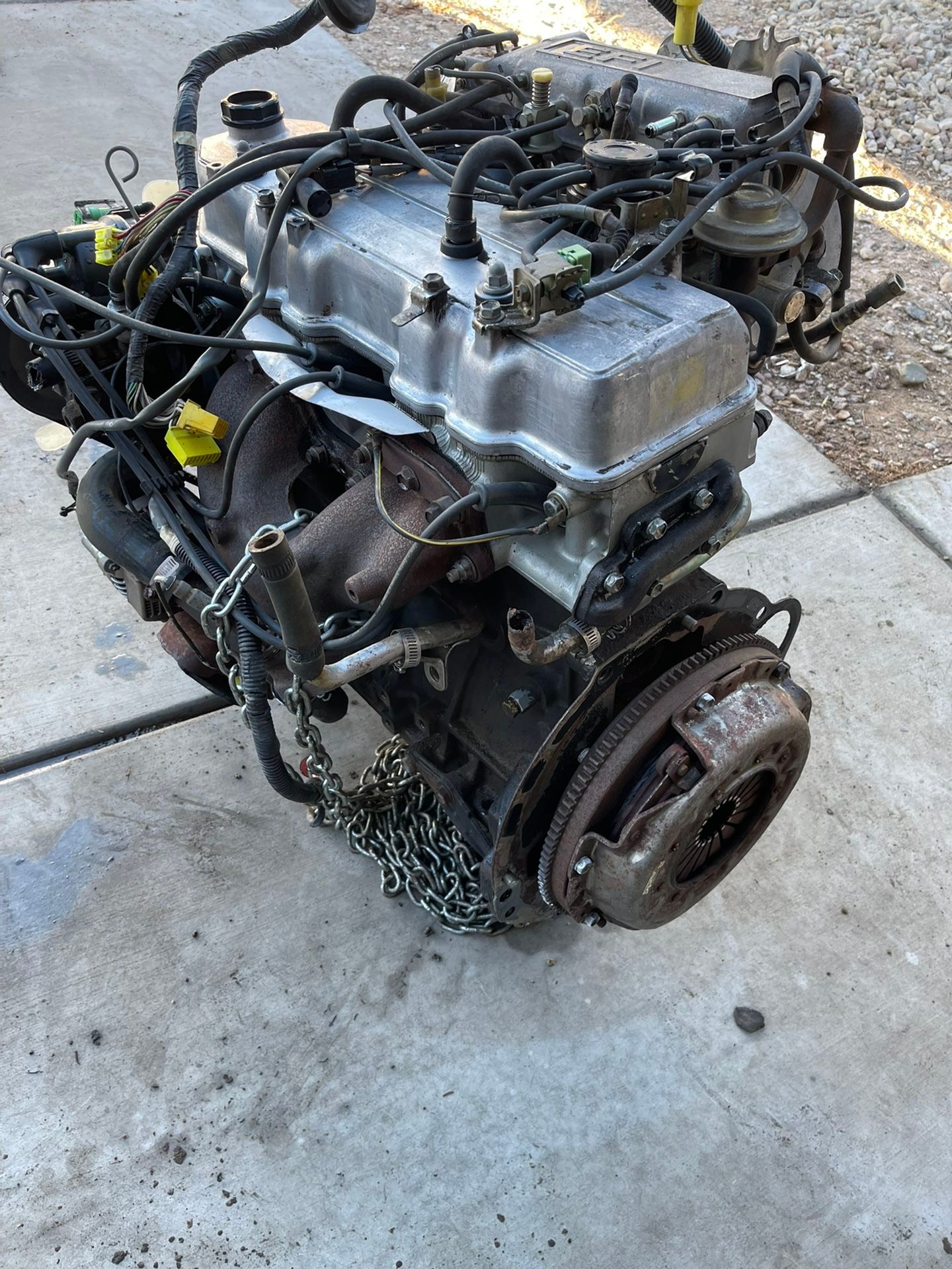 22R-E 2.4 Fuel Injection  _1