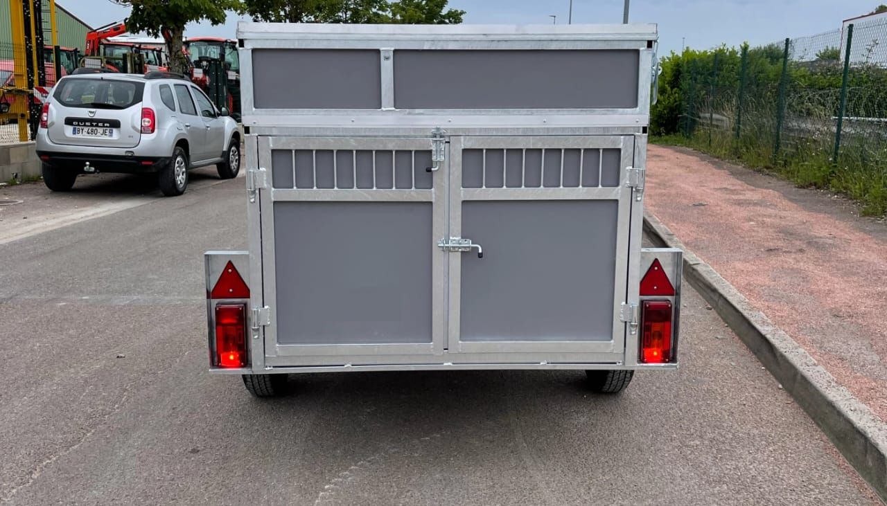 Remolque para perros BW Trailers: 4 compartimentos con maletero_2