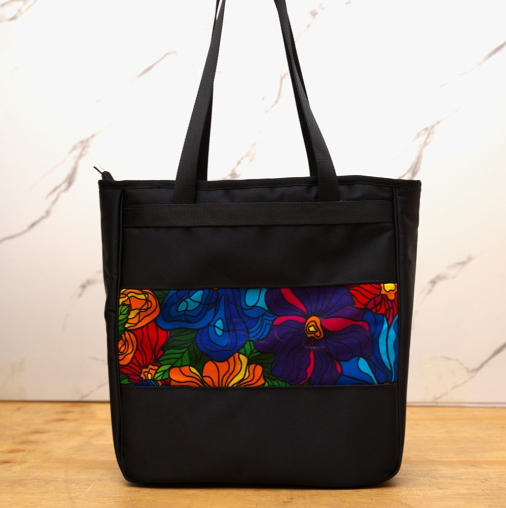 Nia Tote Black_1