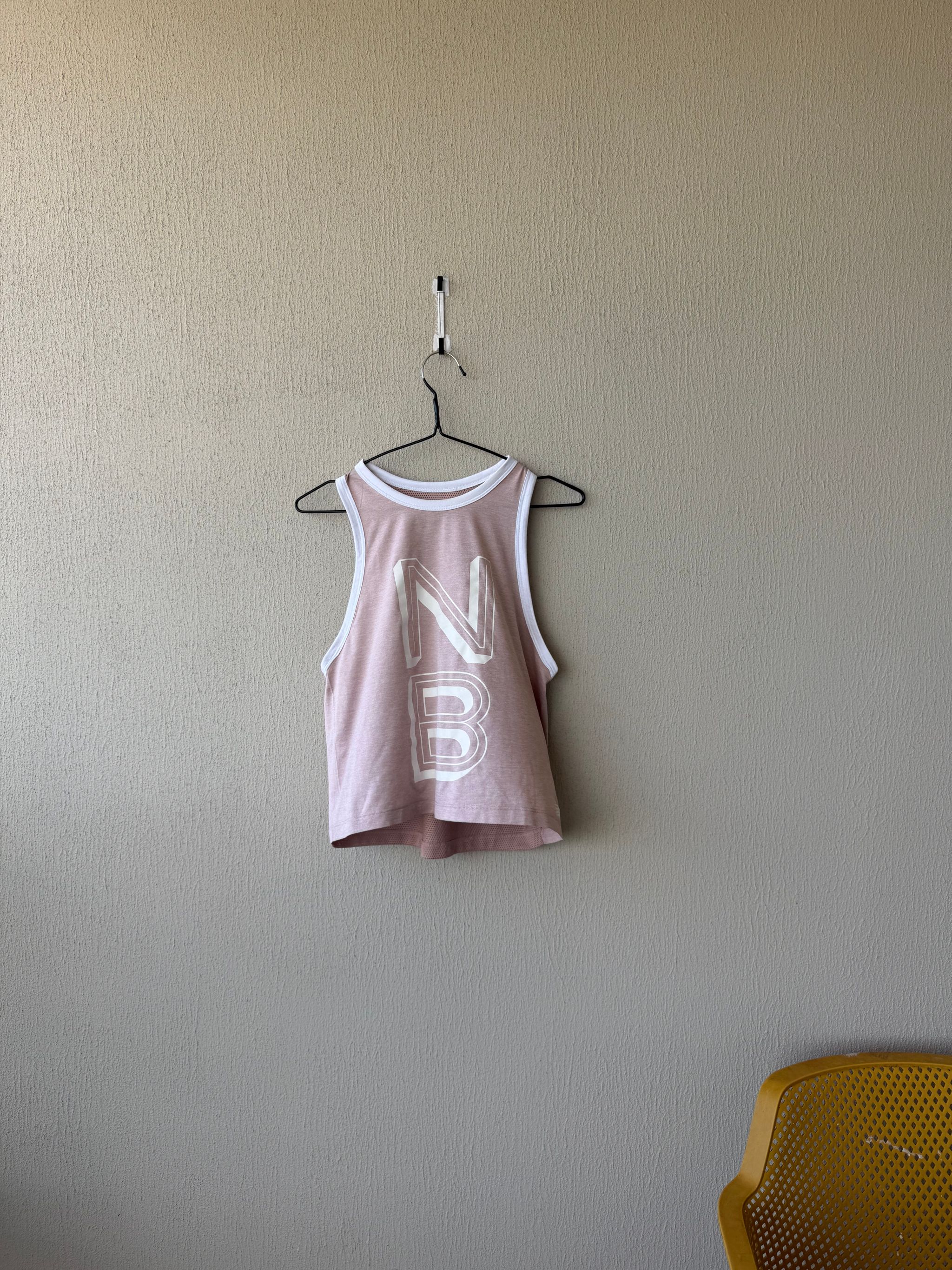 Musculosa Deportiva "NB"_0