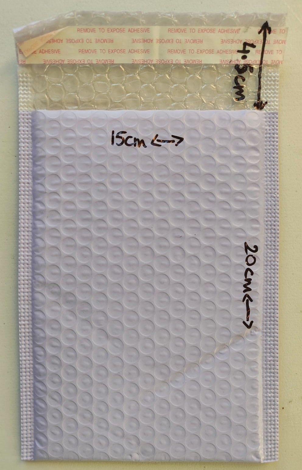 Bubble Mailers - 15cm x 20cm+4.5cm_0