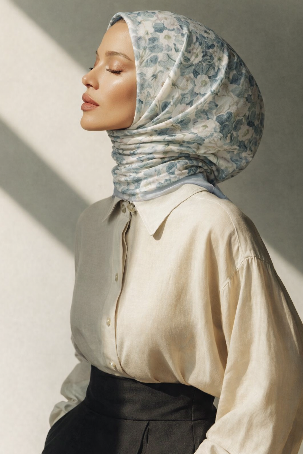 Delight Scented Japan Voile Square Scarf in Grand_0