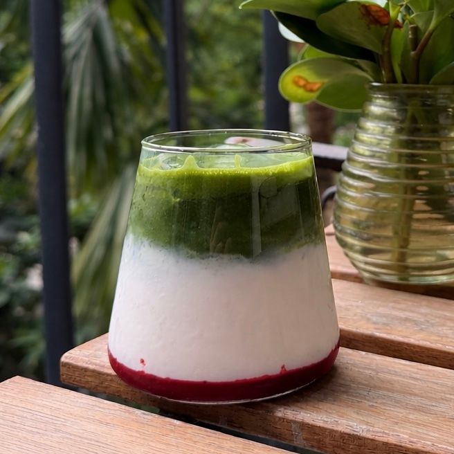 Strawberry Matcha Latte 🍓🍵_0