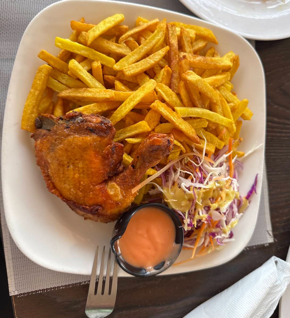 1/4 Grilled chicken with chips_0