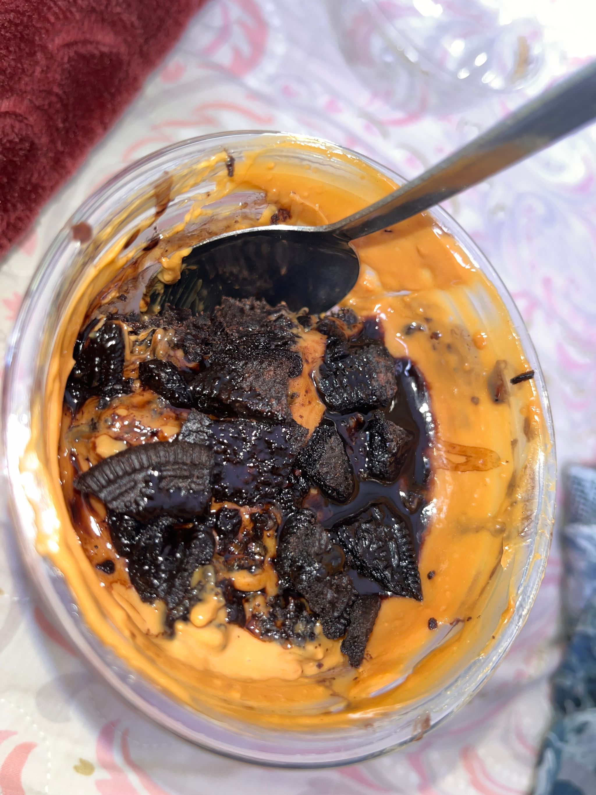 Oreo - coated chocolate caramel parfait cups_0