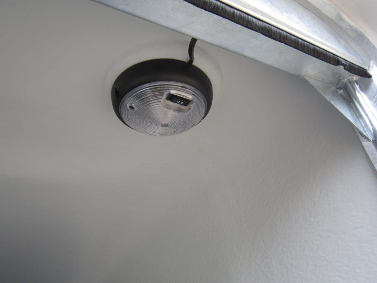 Remorque fermée Debon Cargo 1300_12