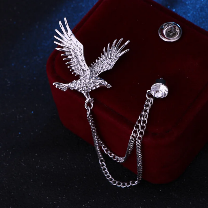 Broche aigle rétro tendance pour homme, Épingle de revers animal avec chaîne et Ailes en strass_1