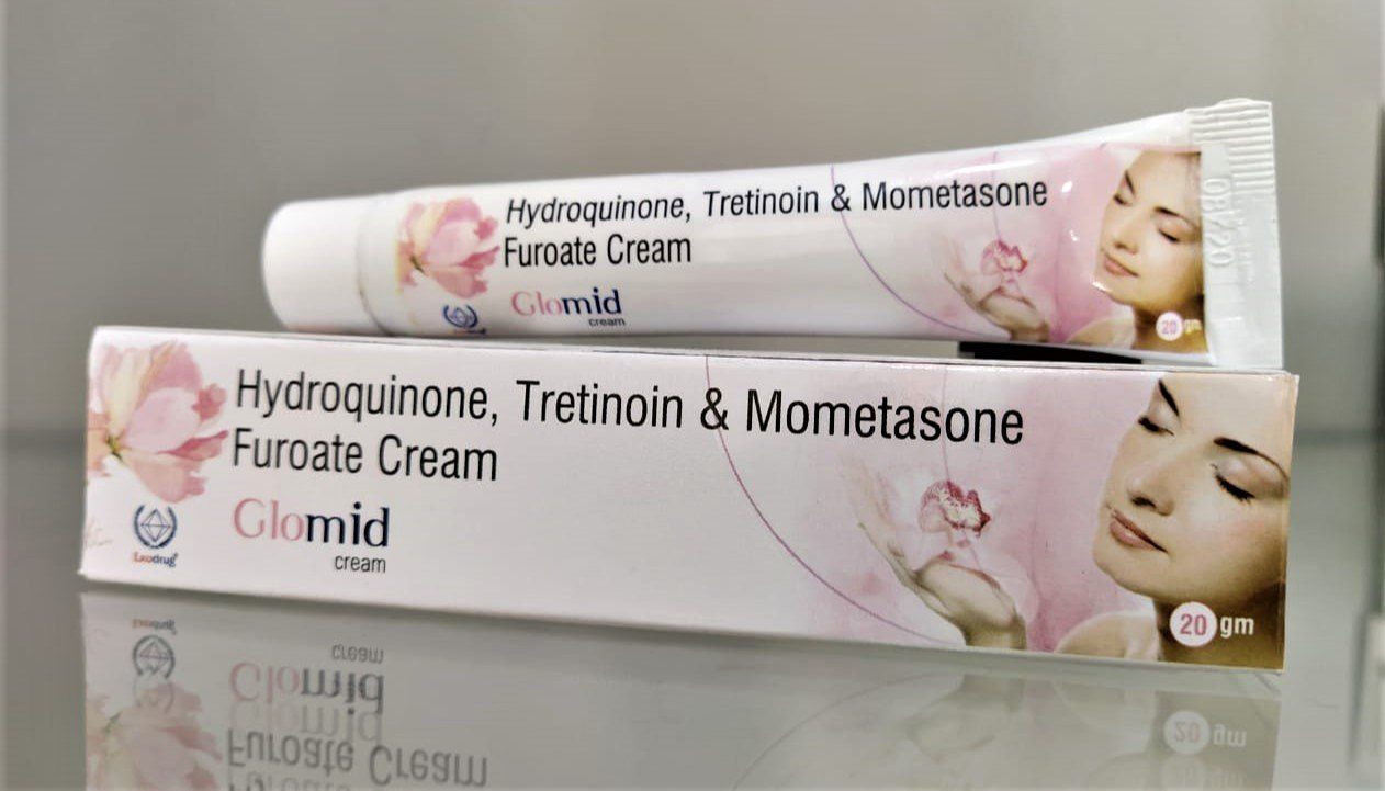 Hydroquinone 2% W/W + Tretinoin 0.025% W/W + Mometasone Furoate 0.10% W/W Cream 0.025% Cream_0