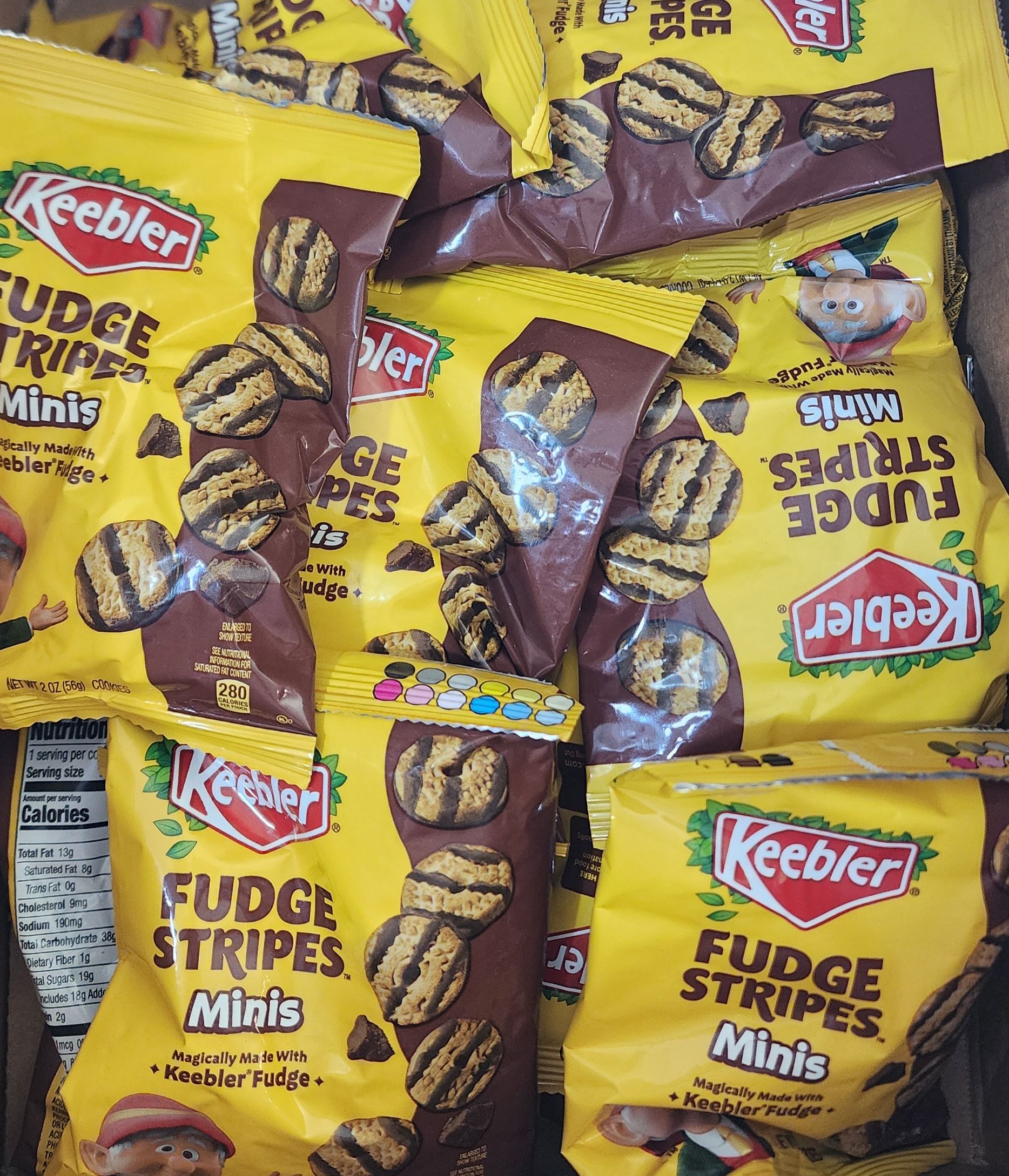Keebler fudge stripe mini cookies _0