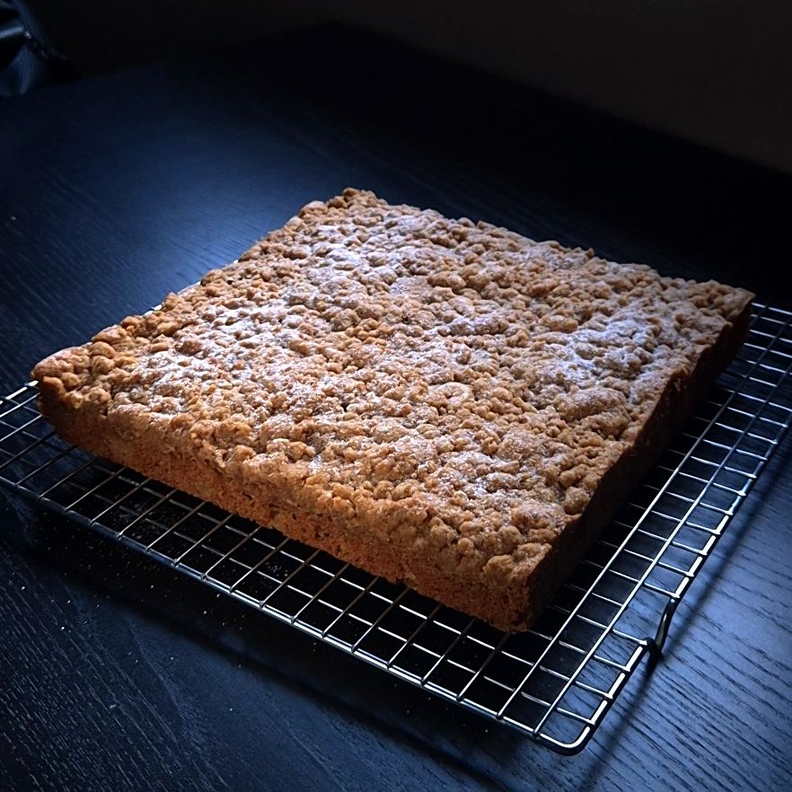 Apple Crumble (8-inch)_0