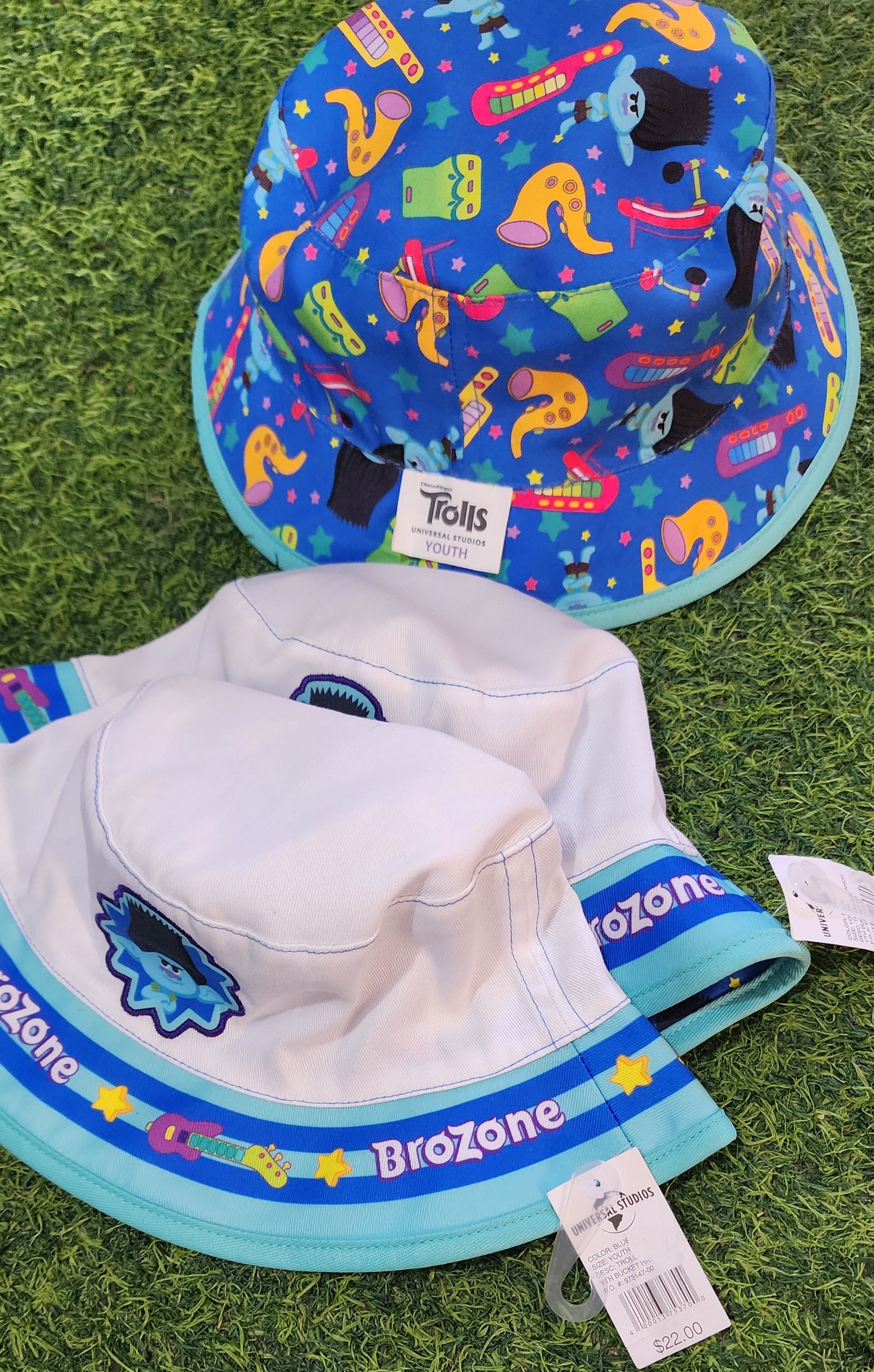 Universal studios Trolls both side youths flap hat _1