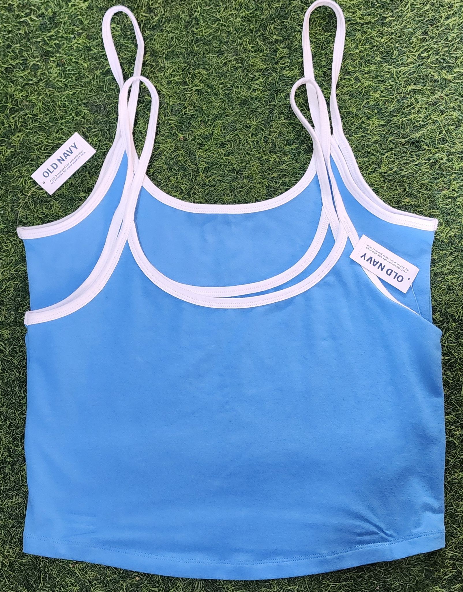 Oldnavy female crop top blue & white _0