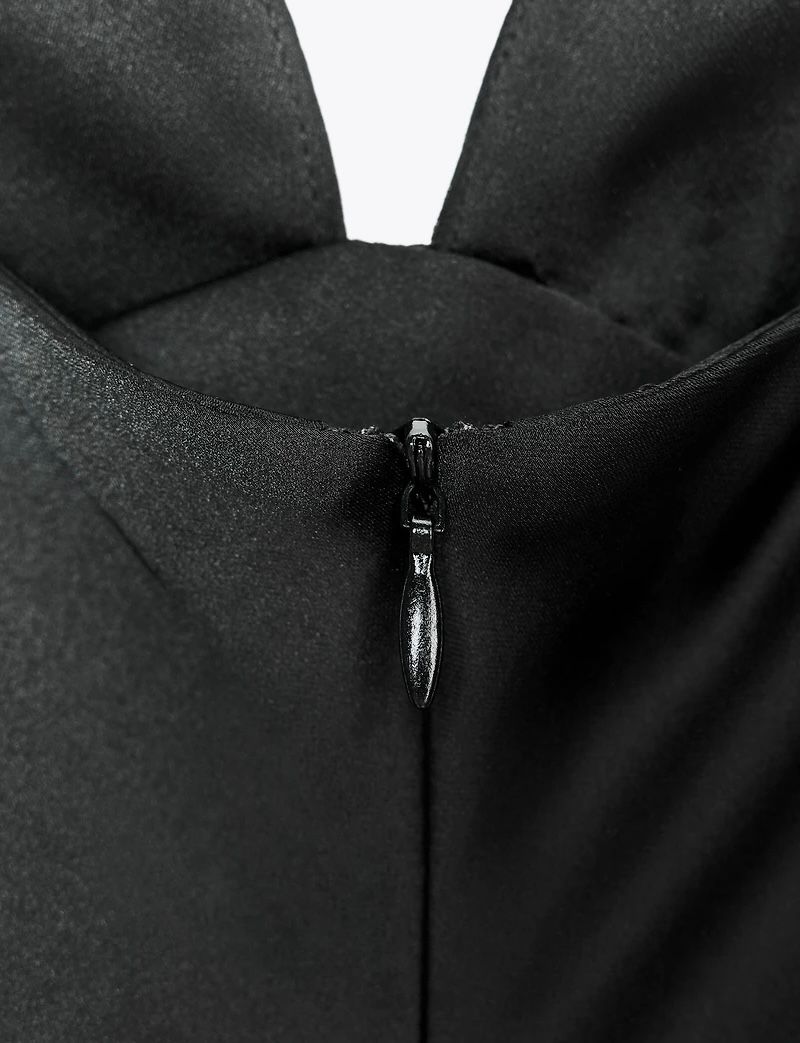 Robe Longue en Satin Noir - Coupe Sirène Élégante_2