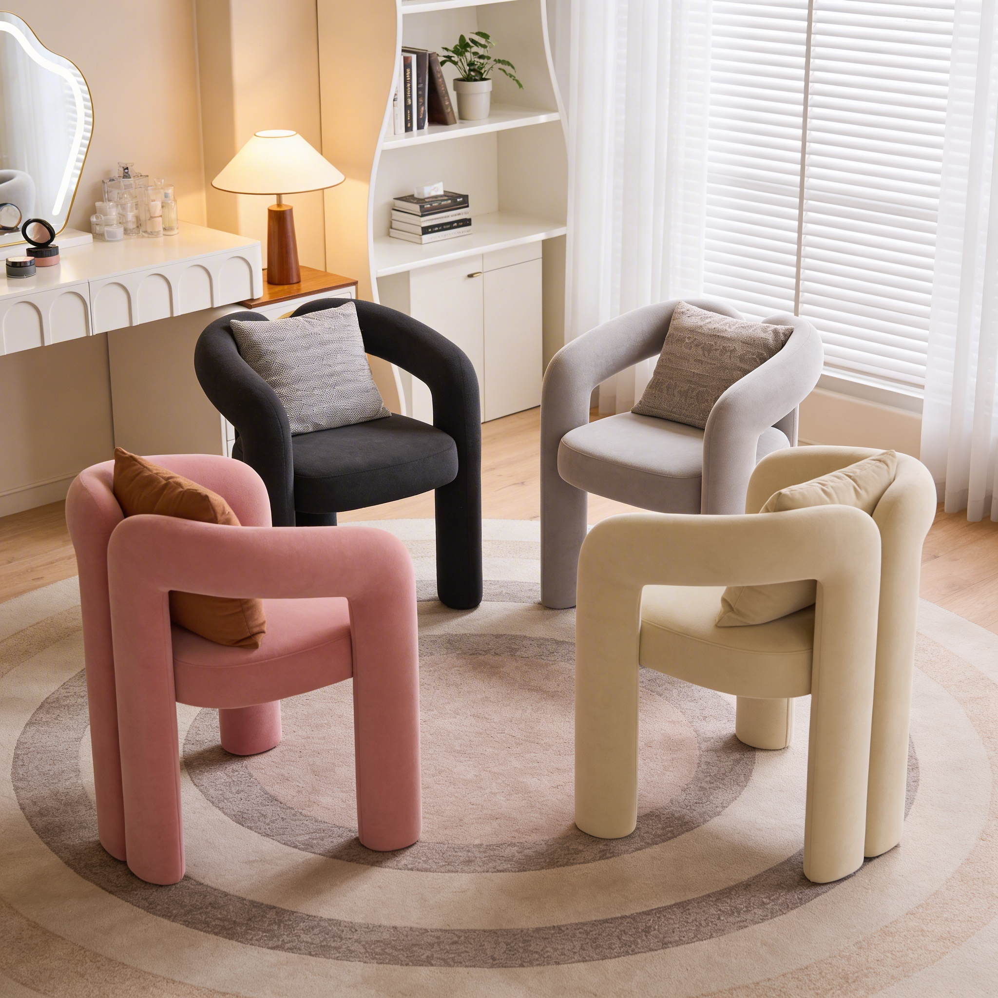 10700081 - VELVET CHAIR_0