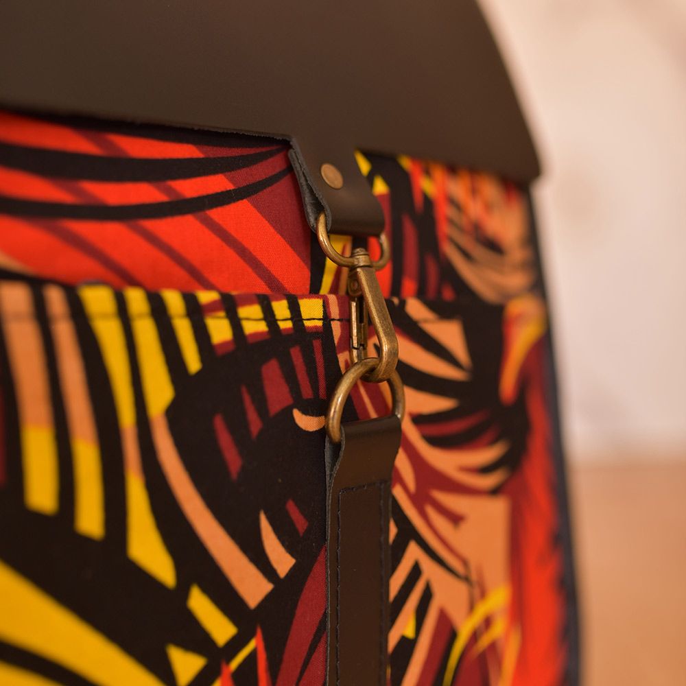 Dani midpack-Blackfire_5