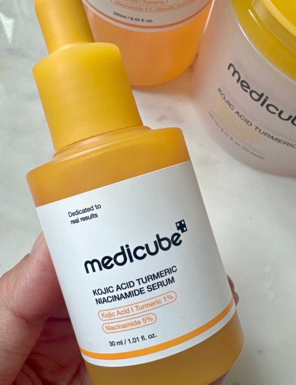 SÉRUM KOJIC ACID + NIACINAMIDE – MEDICUBE_0