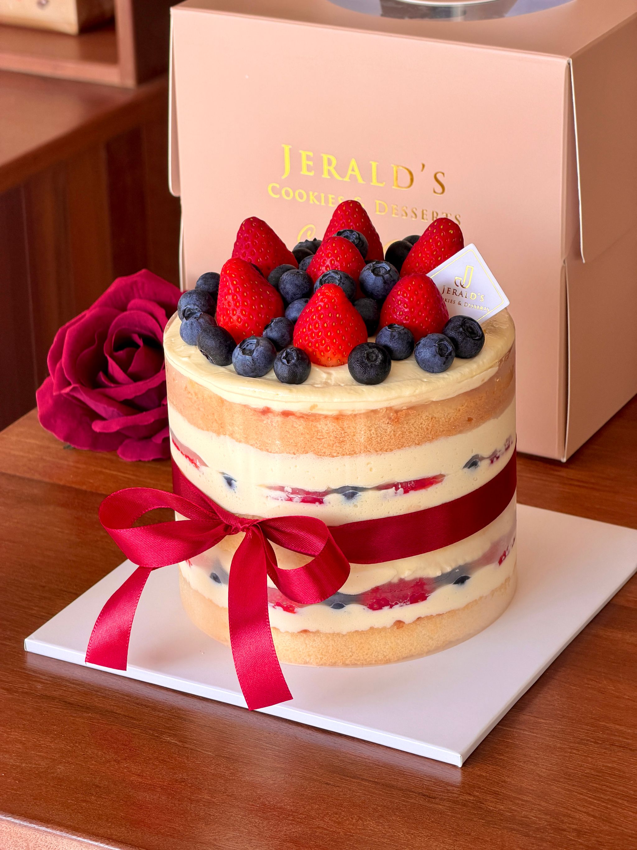 Double Berry Chantilly Cake_0