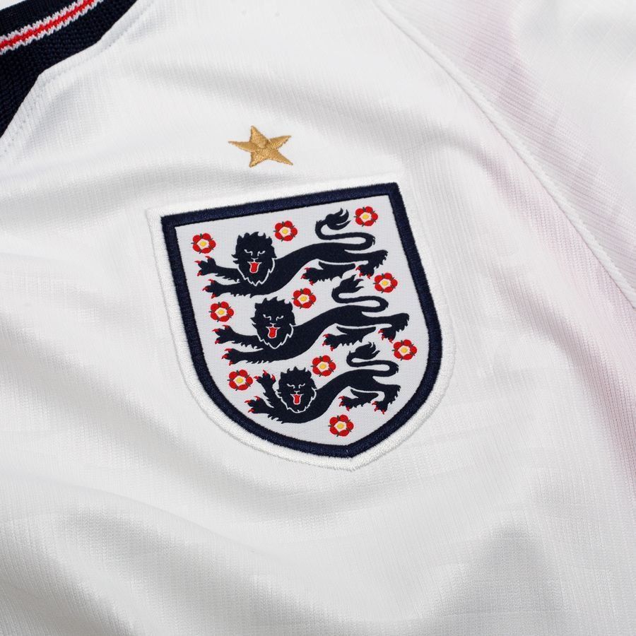 England NT Nike AEROFIT Kit 26_2