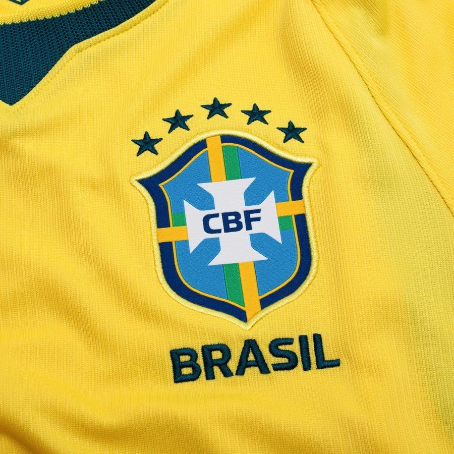 Brazil NT Nike AEROFIT Kit 26_2