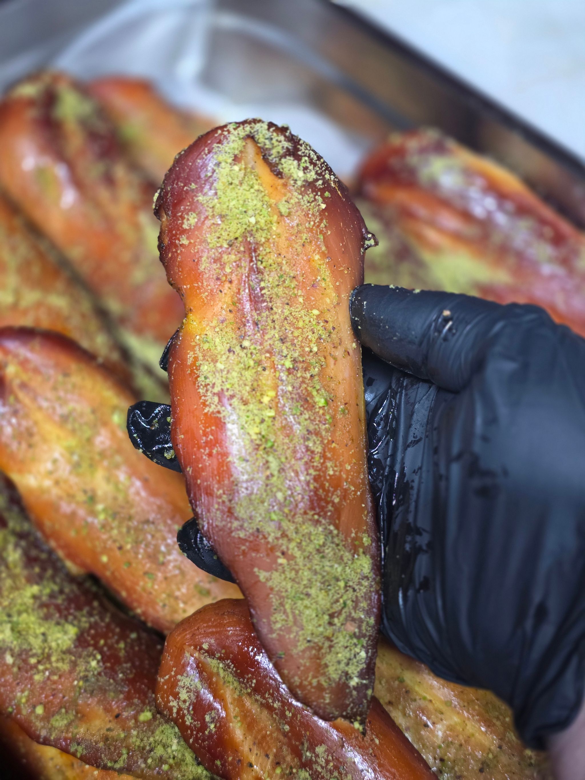 Piept de Pui Afumat în crustă de fistic_0