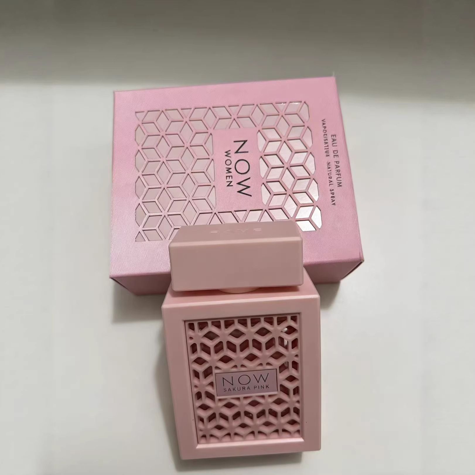 LES PARFUMS RAVE NOW DE LATTAFA_4