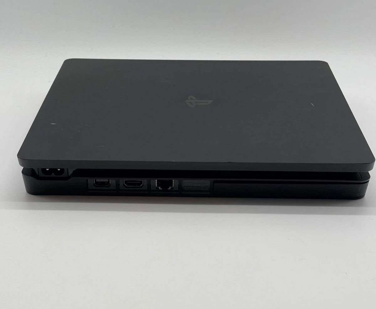 Playstation 4 Slim_2